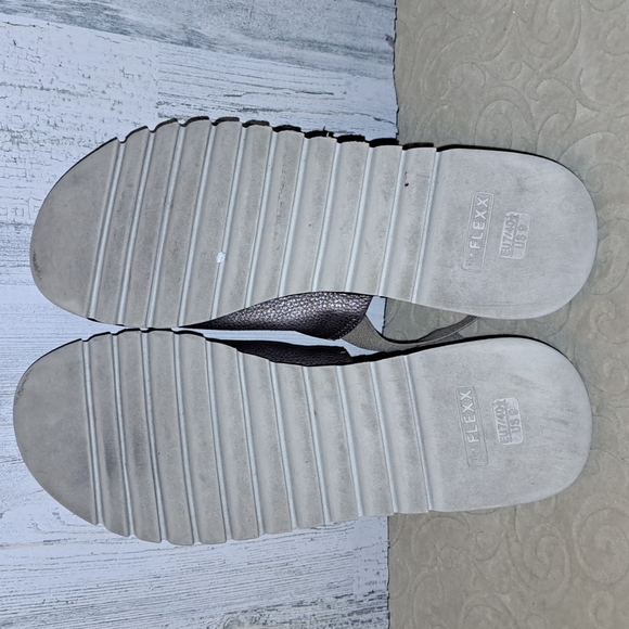 1012 The Flexx Sandals - Picture 6 of 7